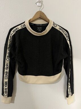 Calvin Klein Black Cropped Sweatshirt with Cream Logo Trim